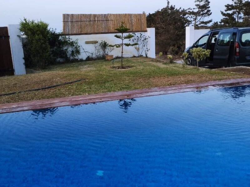 Villa avec piscine a Kerkouen Tunisie