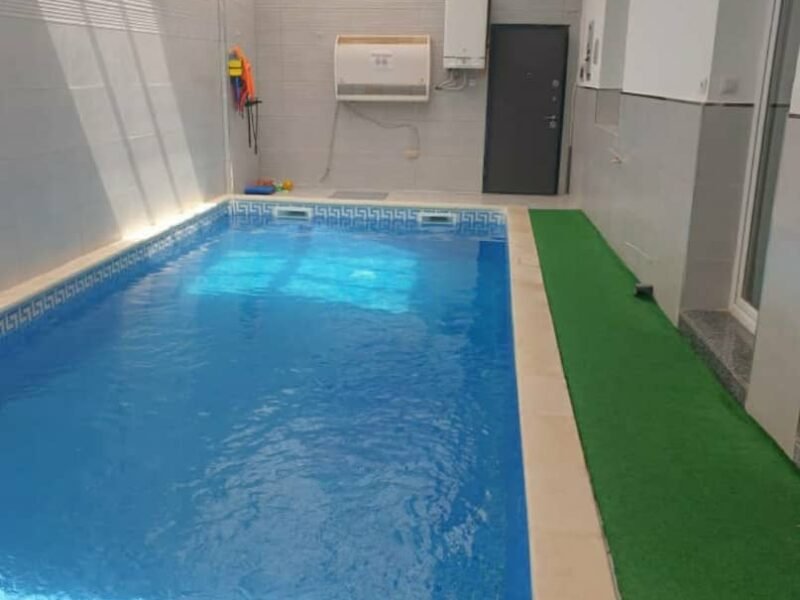 Niveau de villa F3 +piscines semi couverte et chauffée