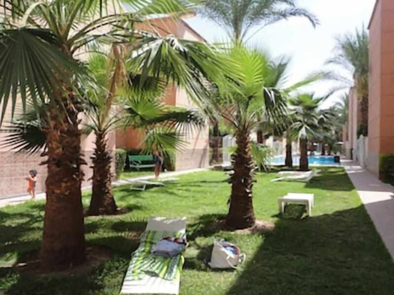 LOCATION RIAD COMPLET 6 a 8 couchages