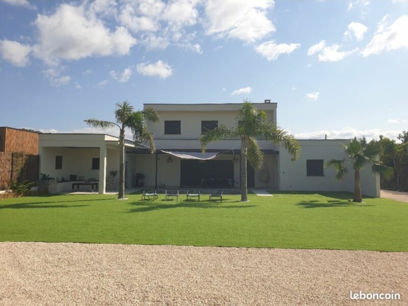 HAVRE DE PAIX VILLA AVEC PISCINE ET GRAND JARDIN