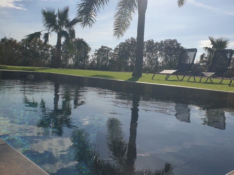HAVRE DE PAIX VILLA AVEC PISCINE ET GRAND JARDIN