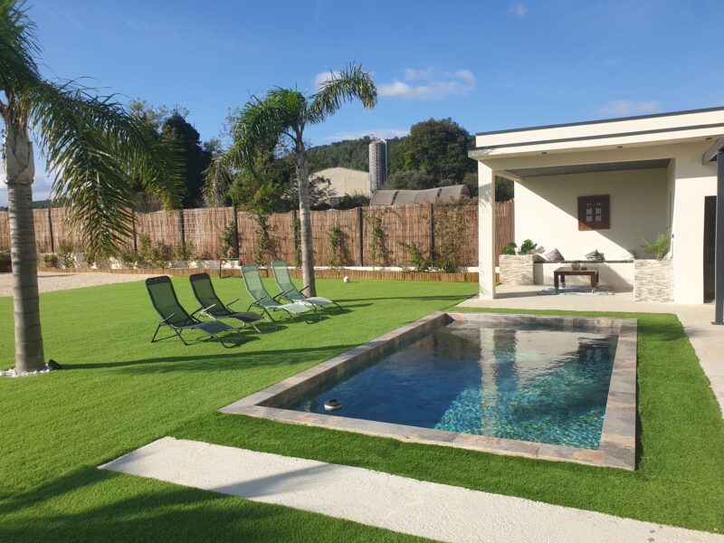HAVRE DE PAIX VILLA AVEC PISCINE ET GRAND JARDIN