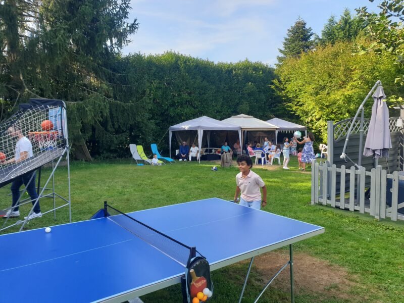 Casa Family a 15MN de l'aéroport CDG✈️, appartement+piscine, jardin 1100m2 de Jardin sans vis-à-vis.