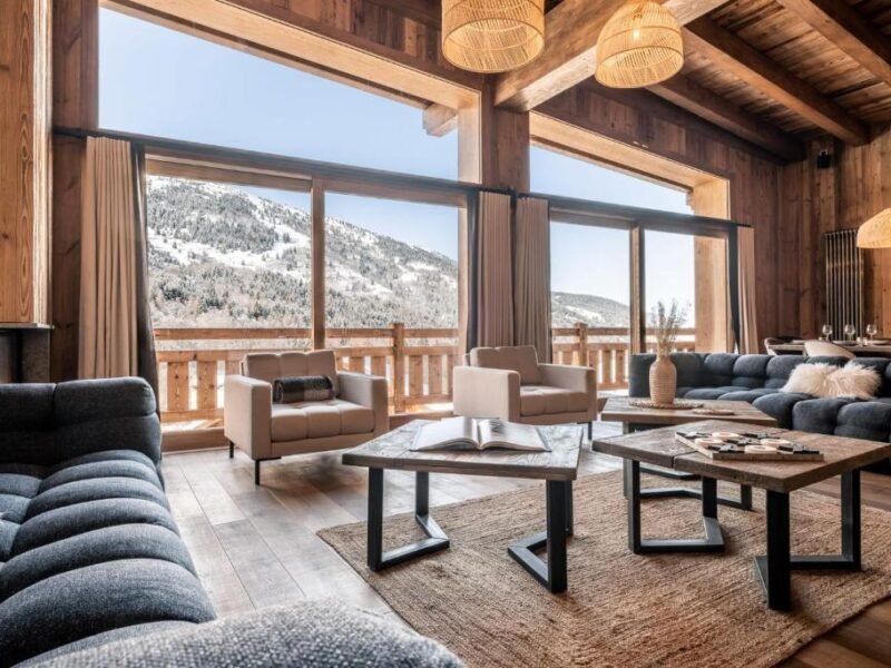 Chalet 15 personnes avec piscine salle de jeux ciné à Meribel