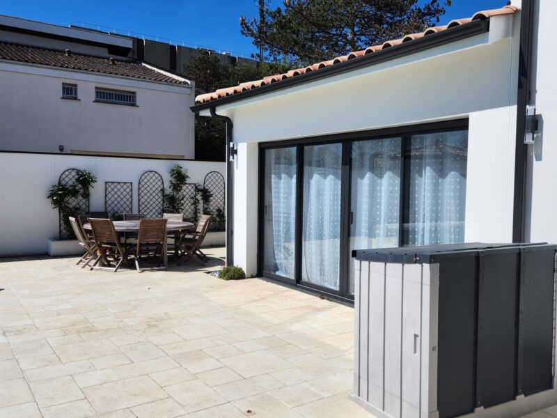 Villa bordeaux piscine, jacuzzi et sauna