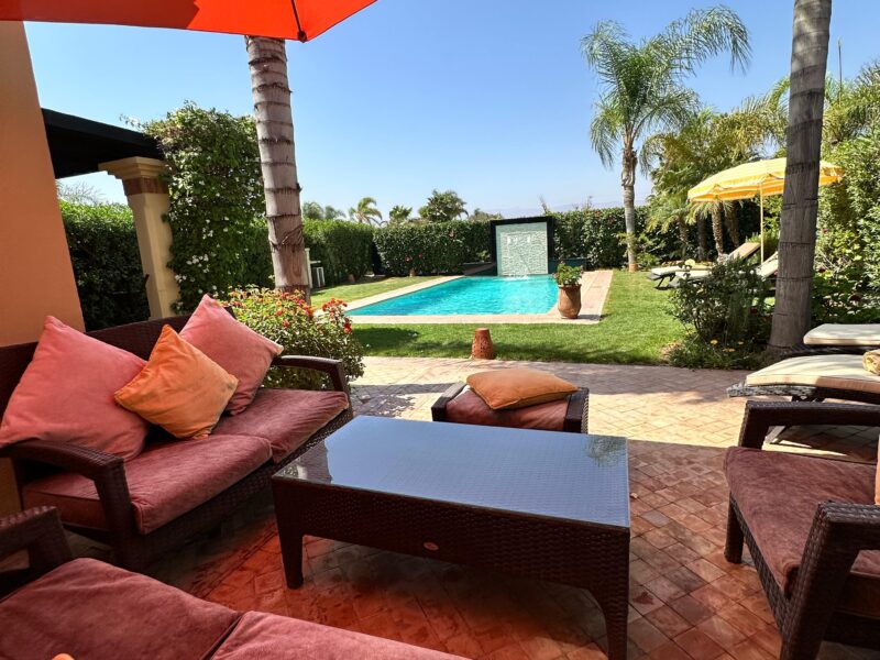 Villa de Charme avec Piscine Privée et Vue sur l’Atlas
