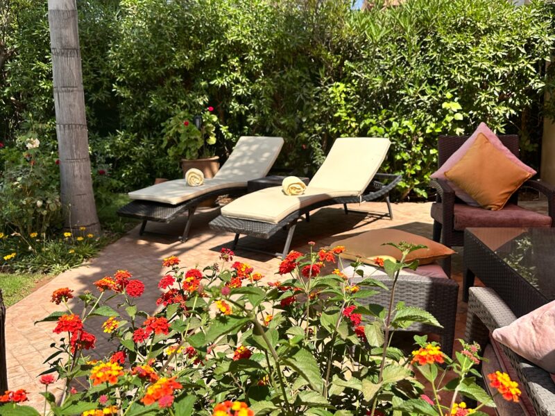 Villa de Charme avec Piscine Privée et Vue sur l’Atlas