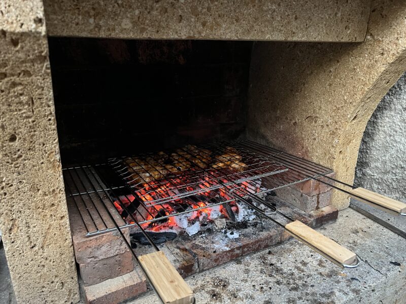 Villa piscine +jacuzzi +barbecue